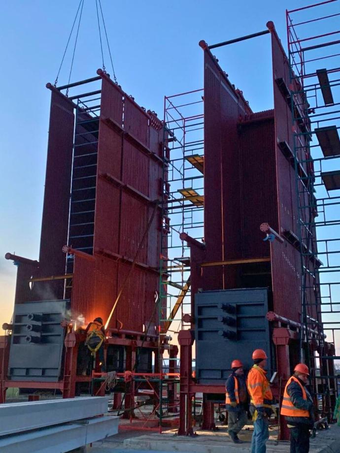 Монтаж водотрубного водогрійного котла BHW з блоків