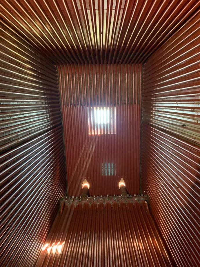 Внутрішній вигляд топки водотрубного котла BHW із мембранними стінками